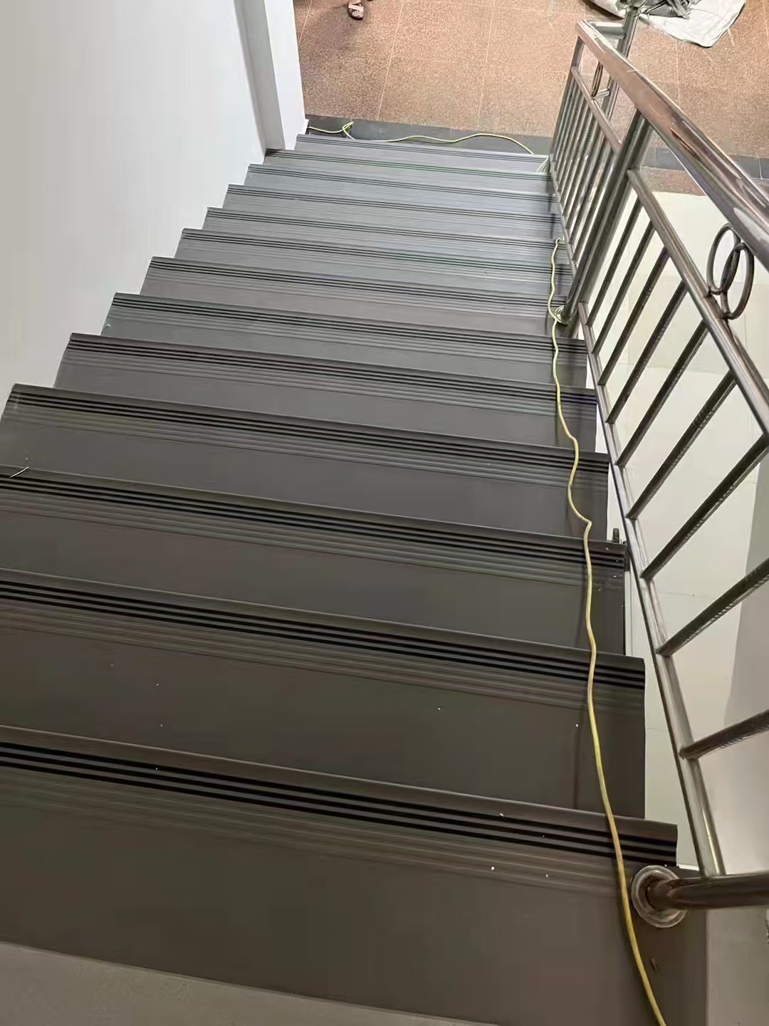 PVC self fastening corner stair treads