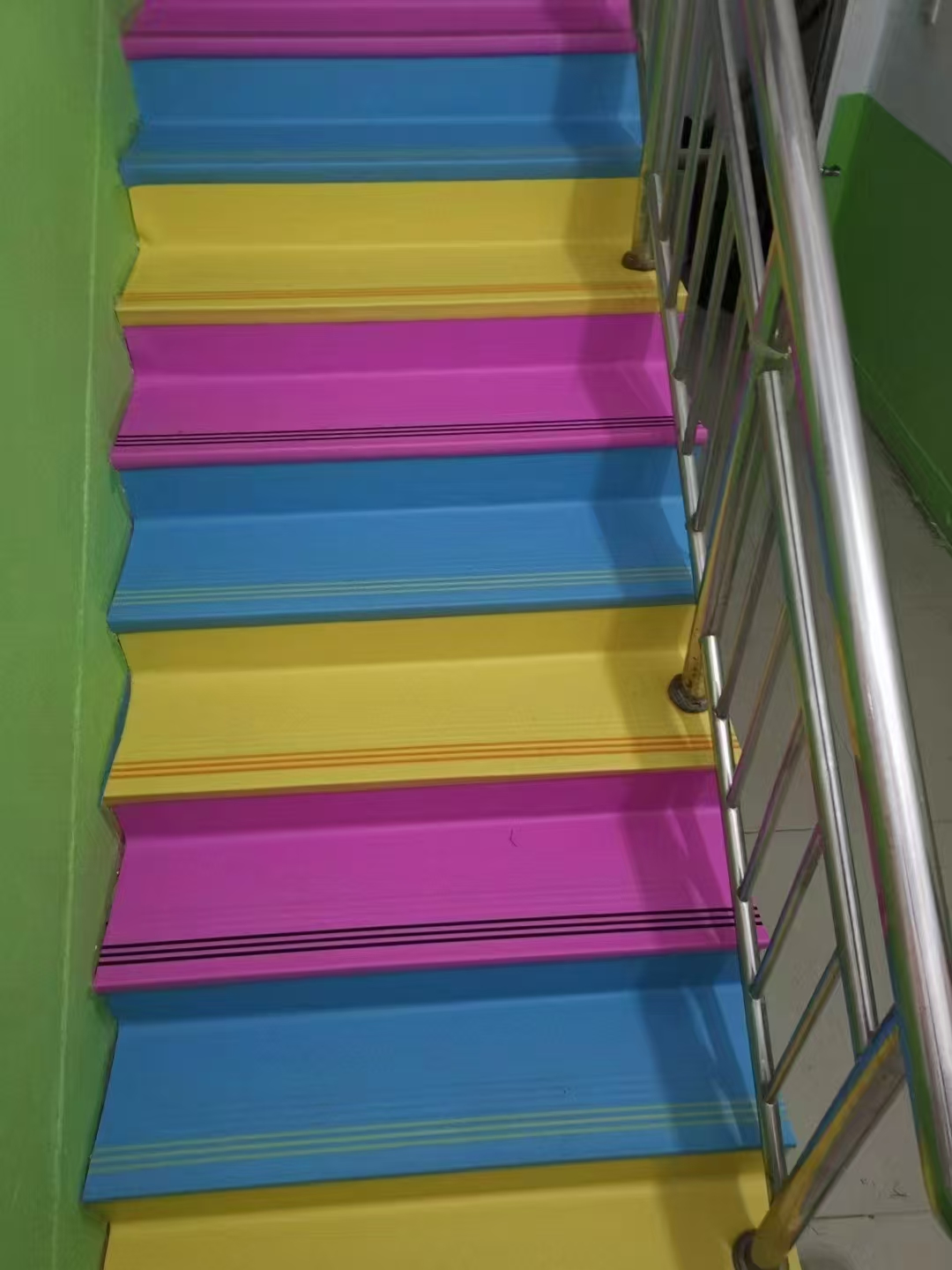 PVC self fastening corner stair treads